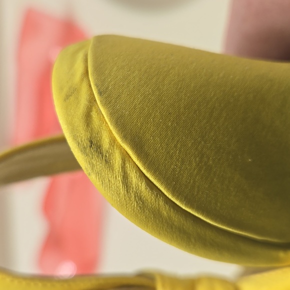 Nina yellow heels sz 8.5 - Picture 13 of 16